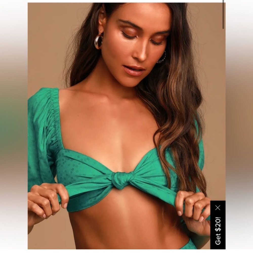 Billabong x Sincerely Jules Amaze the Day Tie Crop Top